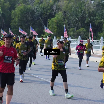 Runner Photo 7182120