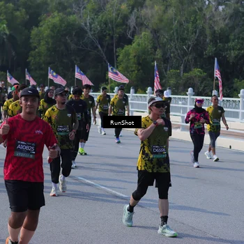 Runner Photo 7182124
