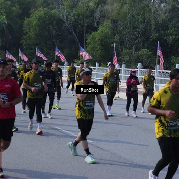 Runner Photo 7182125
