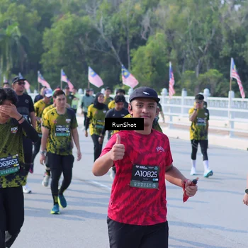 Runner Photo 7182140