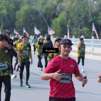 Runner Photo 7182146
