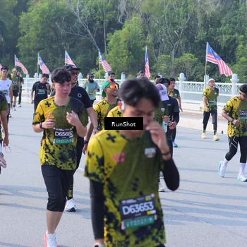 Runner Photo 7182213