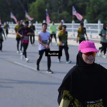 Runner Photo 7182407