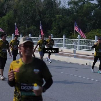 Runner Photo 7182474