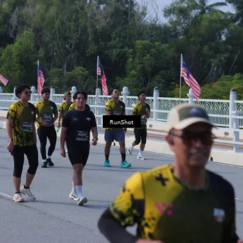 Runner Photo 7182491