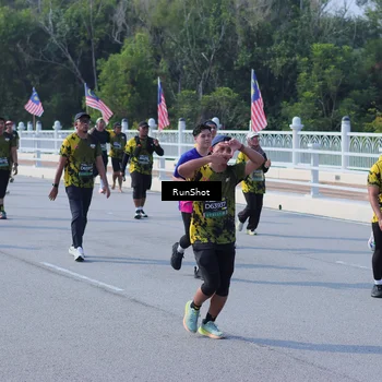Runner Photo 7182636