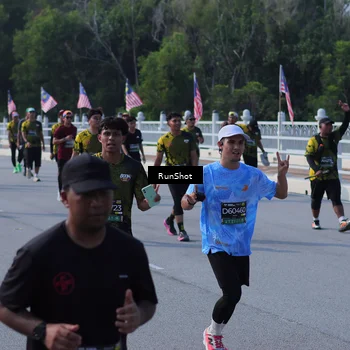 Runner Photo 7182768