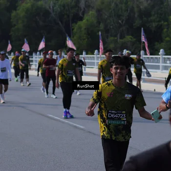 Runner Photo 7182793