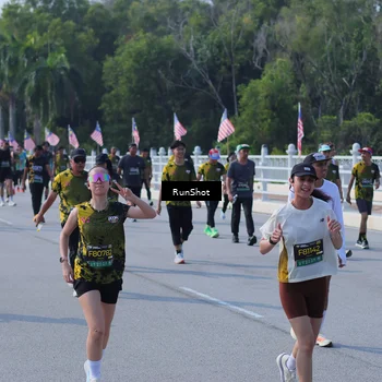 Runner Photo 7182933