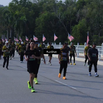 Runner Photo 7183100