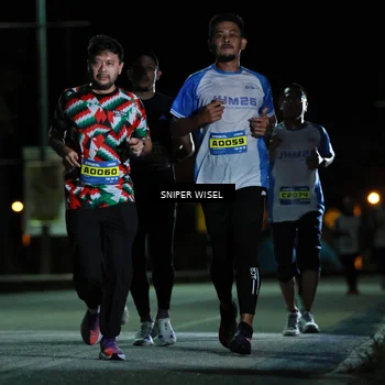 Runner Photo 7183102