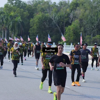 Runner Photo 7183192