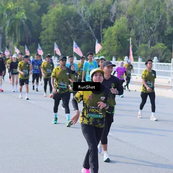 Runner Photo 7183549