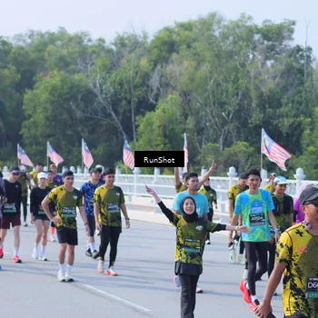 Runner Photo 7183660