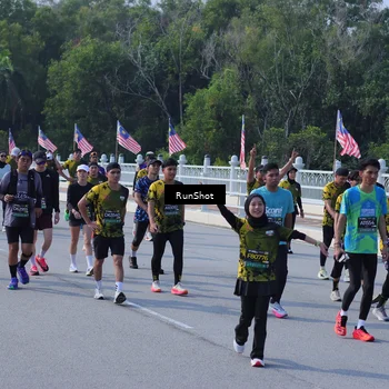 Runner Photo 7183683