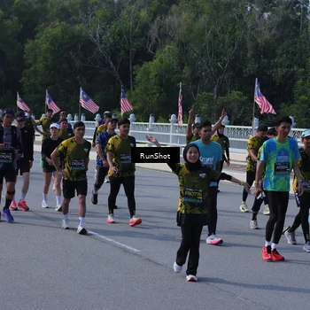 Runner Photo 7183686