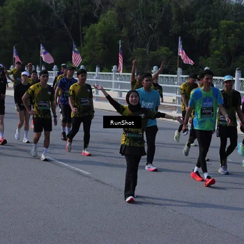 Runner Photo 7183687