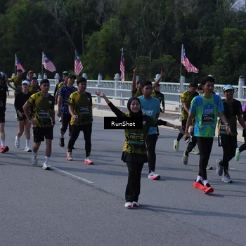 Runner Photo 7183696