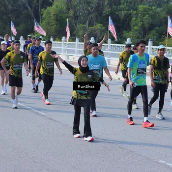 Runner Photo 7183710