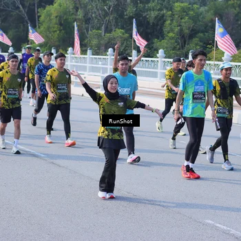 Runner Photo 7183735