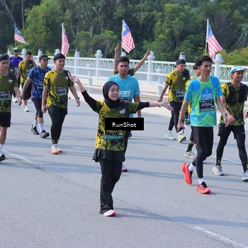 Runner Photo 7183746