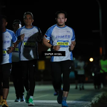 Runner Photo 7183750