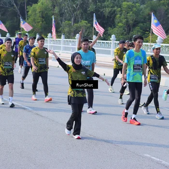 Runner Photo 7183753