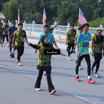 Runner Photo 7183776