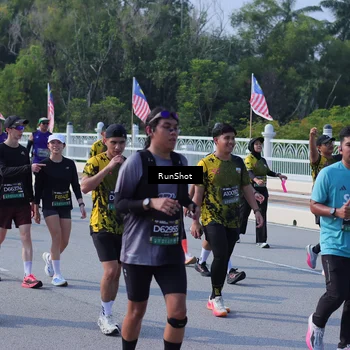 Runner Photo 7183796