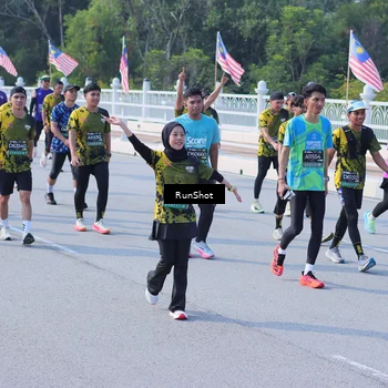 Runner Photo 7183811