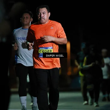 Runner Photo 7184006