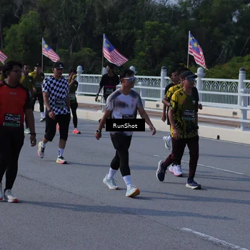 Runner Photo 7184032
