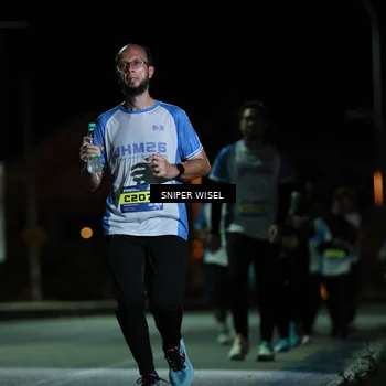 Runner Photo 7184071