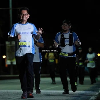 Runner Photo 7184115