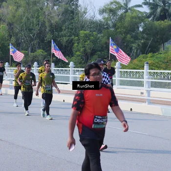 Runner Photo 7184123