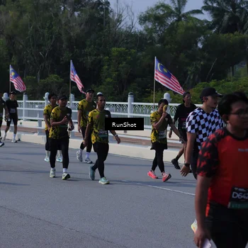Runner Photo 7184160