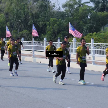 Runner Photo 7184191