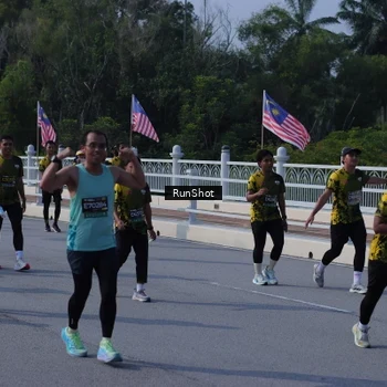 Runner Photo 7184220