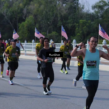 Runner Photo 7184242