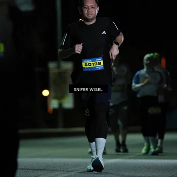 Runner Photo 7184251