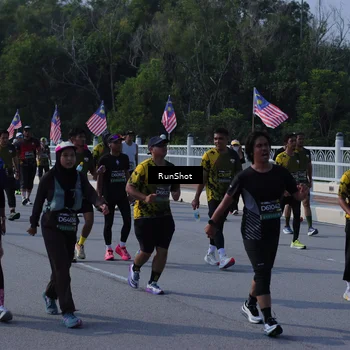 Runner Photo 7184263