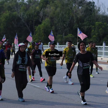 Runner Photo 7184265