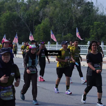 Runner Photo 7184293