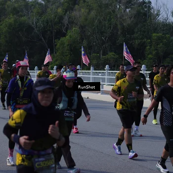Runner Photo 7184296