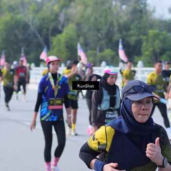 Runner Photo 7184299