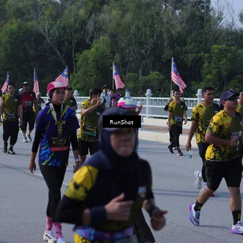 Runner Photo 7184304