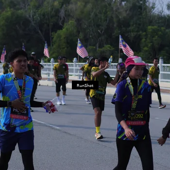 Runner Photo 7184344