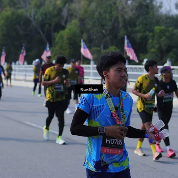 Runner Photo 7184354