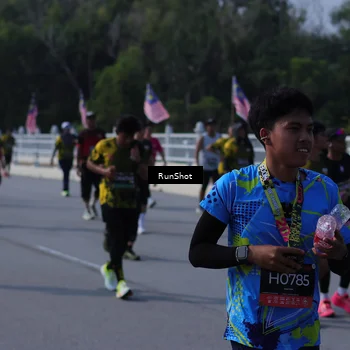 Runner Photo 7184368