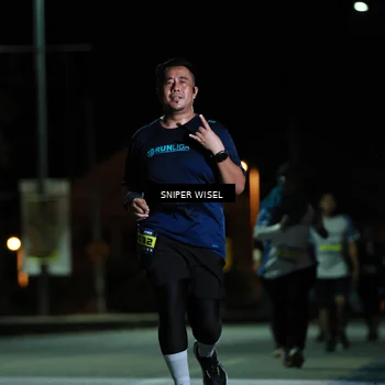 Runner Photo 7184374